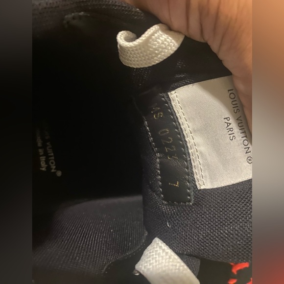 Louis Vuitton sneakers - Picture 4 of 6